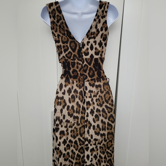 NWOT Rare Unique Vintage Sleeveless Knit Leopard Print Montgomery Jumpsuit - Picture 11 of 14